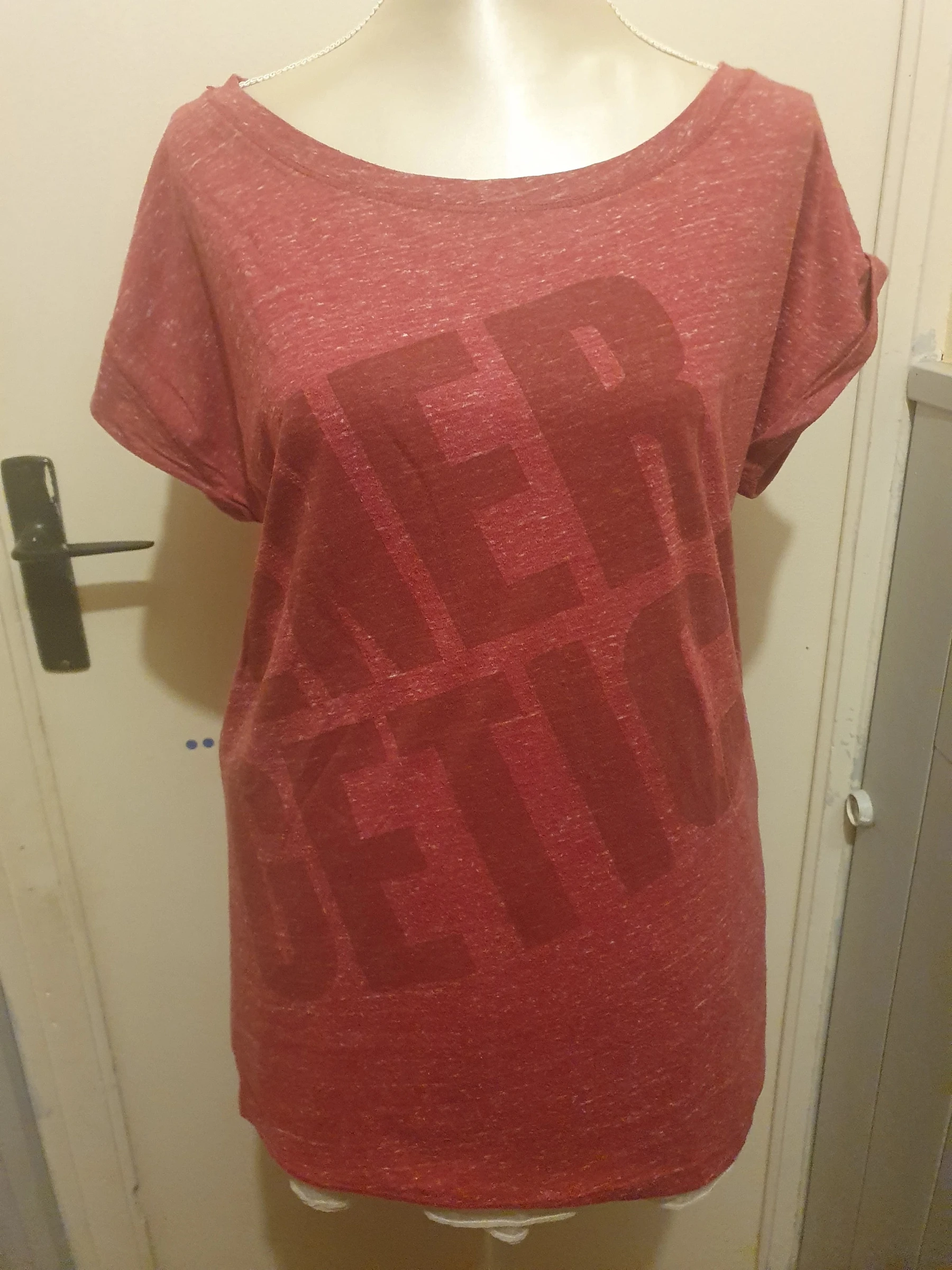 🌸Tee-shirt taille L en très bon état